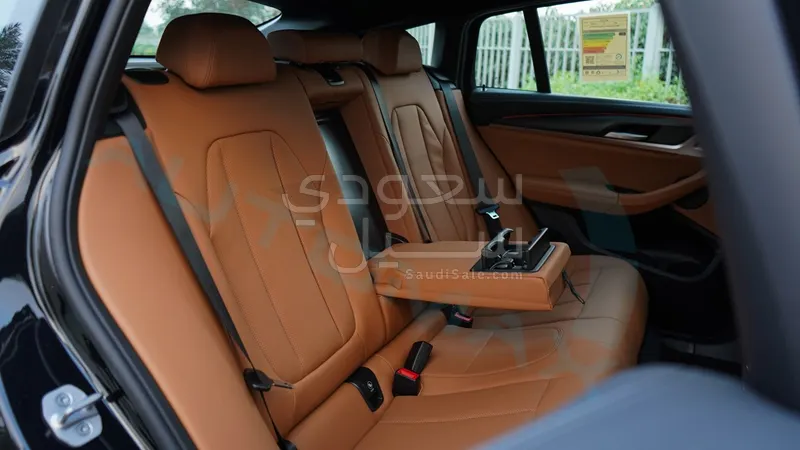 2025 بي ام دبليو الفئة اكس 4 ام كت