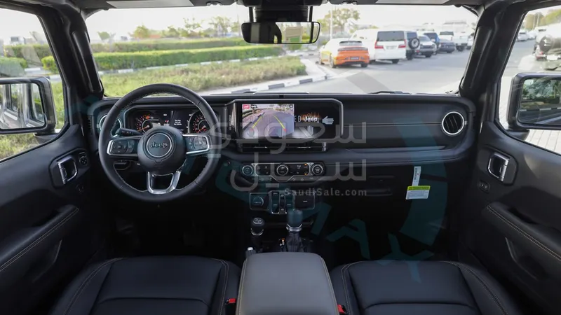 2025 جييب رانجلر صحارى