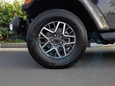 2025 جييب رانجلر صحارى