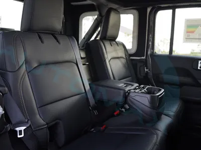 2025 جييب رانجلر صحارى