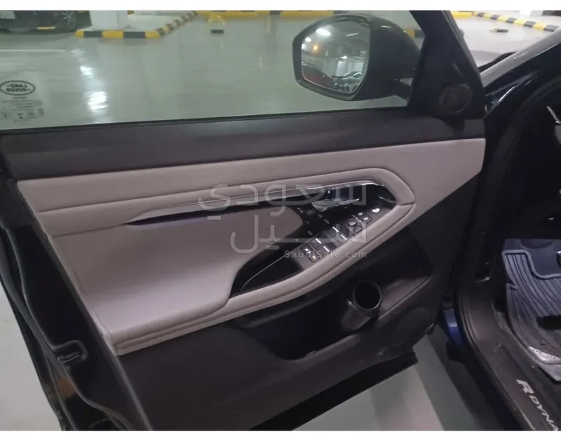 2023 لاند روفر رينج روفر ايفوك داينمك