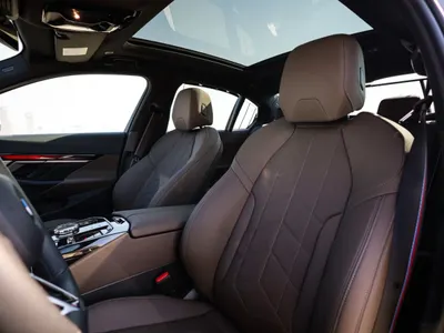 2025 بي ام دبليو الفئة الخامسة 520 أي إم كت