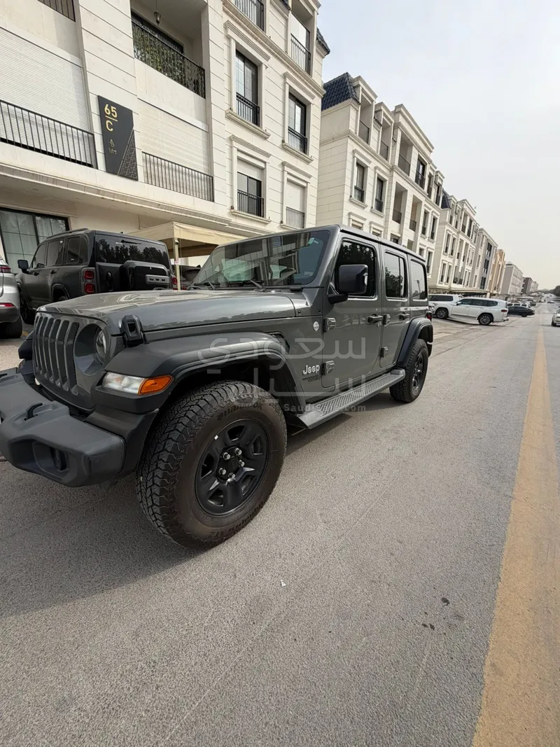 2021 جييب رانجلر سبورت