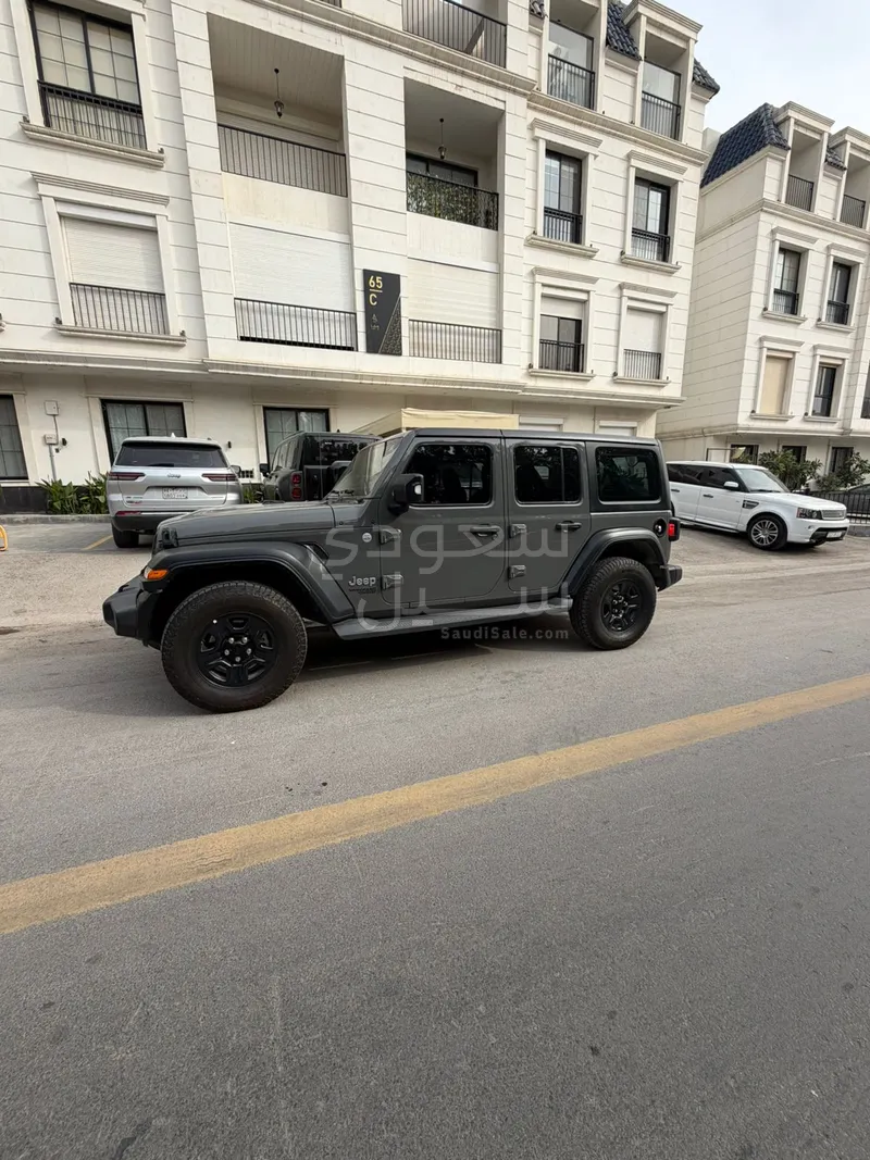 2021 جييب رانجلر سبورت