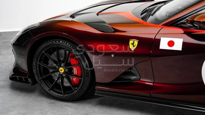 2023 فيراري 812 كومبتيزيوني