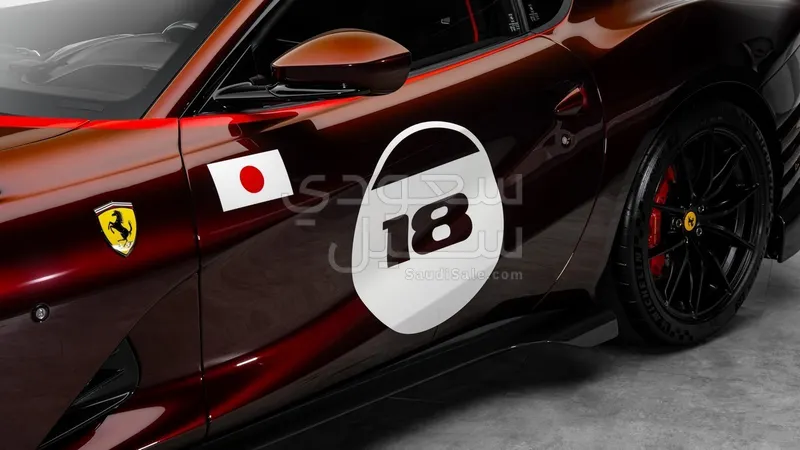 2023 فيراري 812 كومبتيزيوني