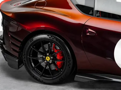 2023 فيراري 812 كومبتيزيوني