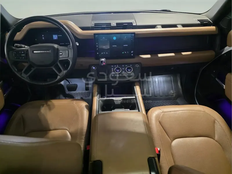 2025 لاند روفر ديفيندر اس اي