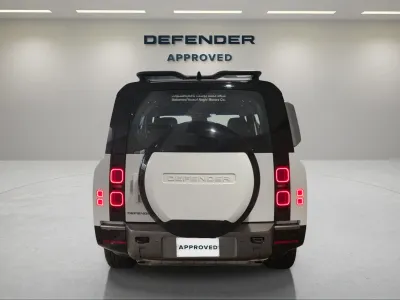 2025 لاند روفر ديفيندر اس اي