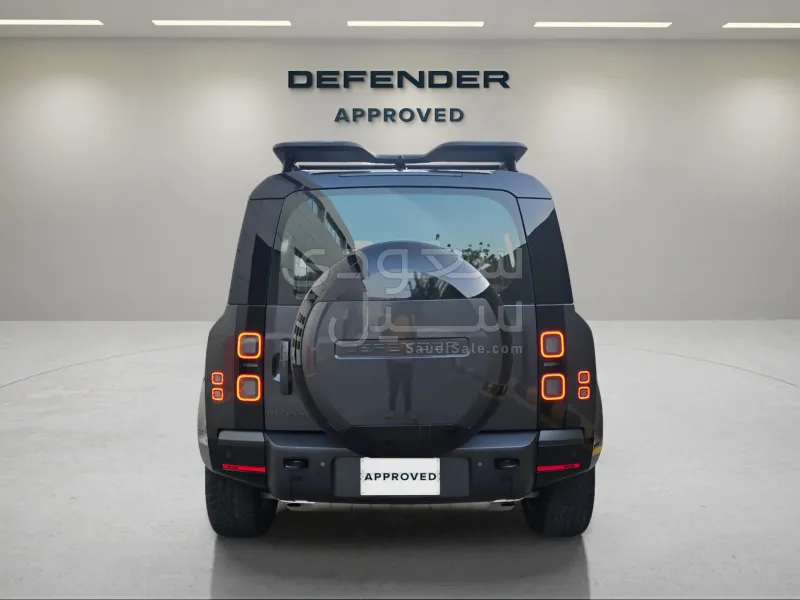 2026 لاند روفر ديفيندر اتش اس اي