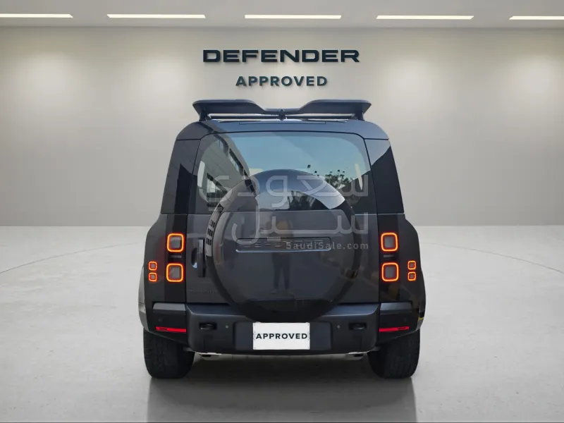2026 لاند روفر ديفيندر اتش اس اي