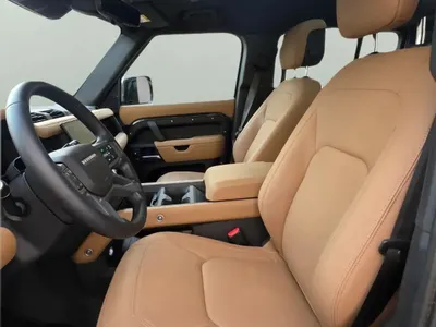 2026 لاند روفر ديفيندر اتش اس اي