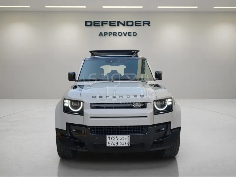 2026 لاند روفر ديفيندر اتش اس اي