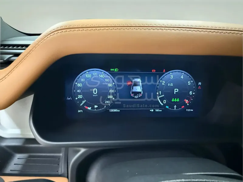 2024 لاند روفر ديفيندر اس اي