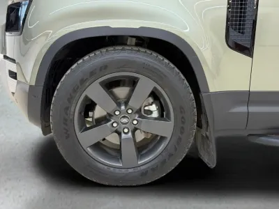 2024 لاند روفر ديفيندر اس اي