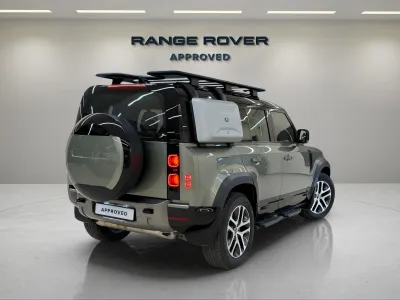 2025 لاند روفر ديفيندر اتش اس اي