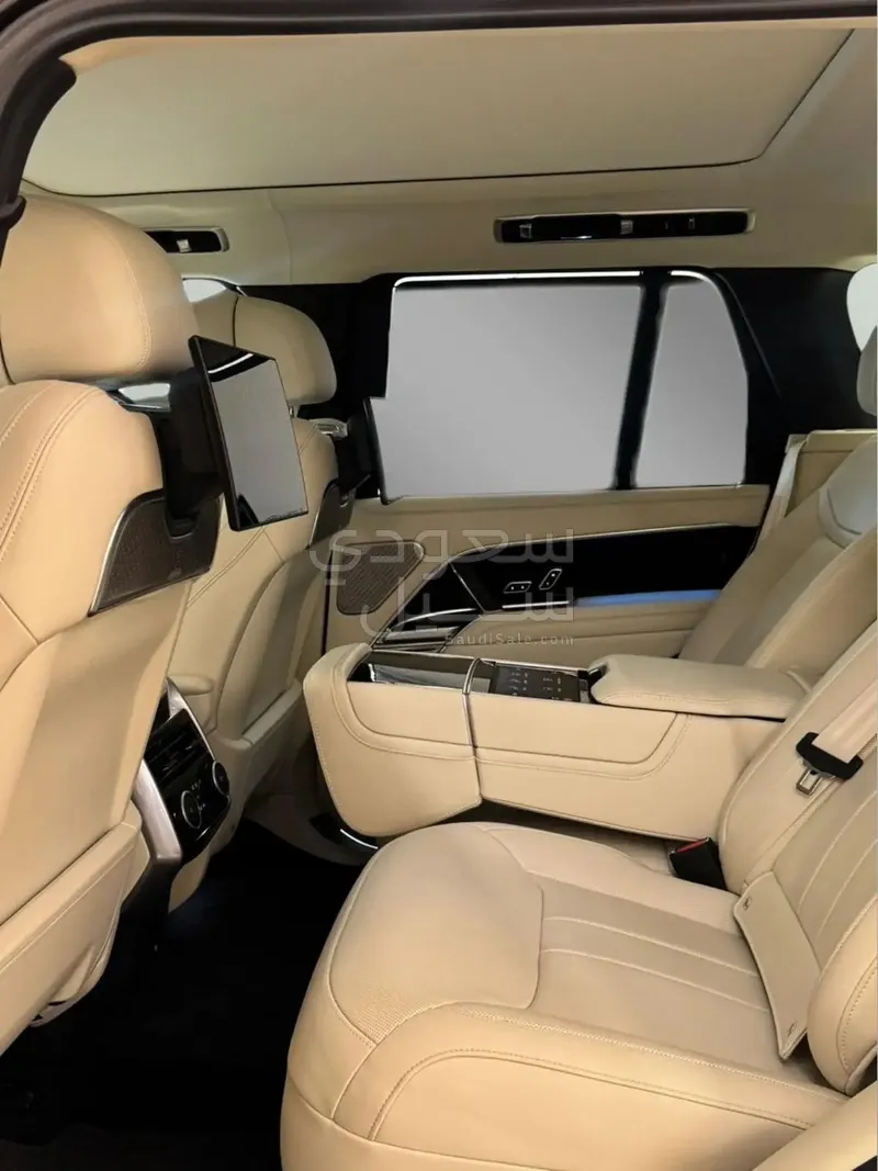 2025 لاند روفر رينج روفر اوتوبيوغرافي