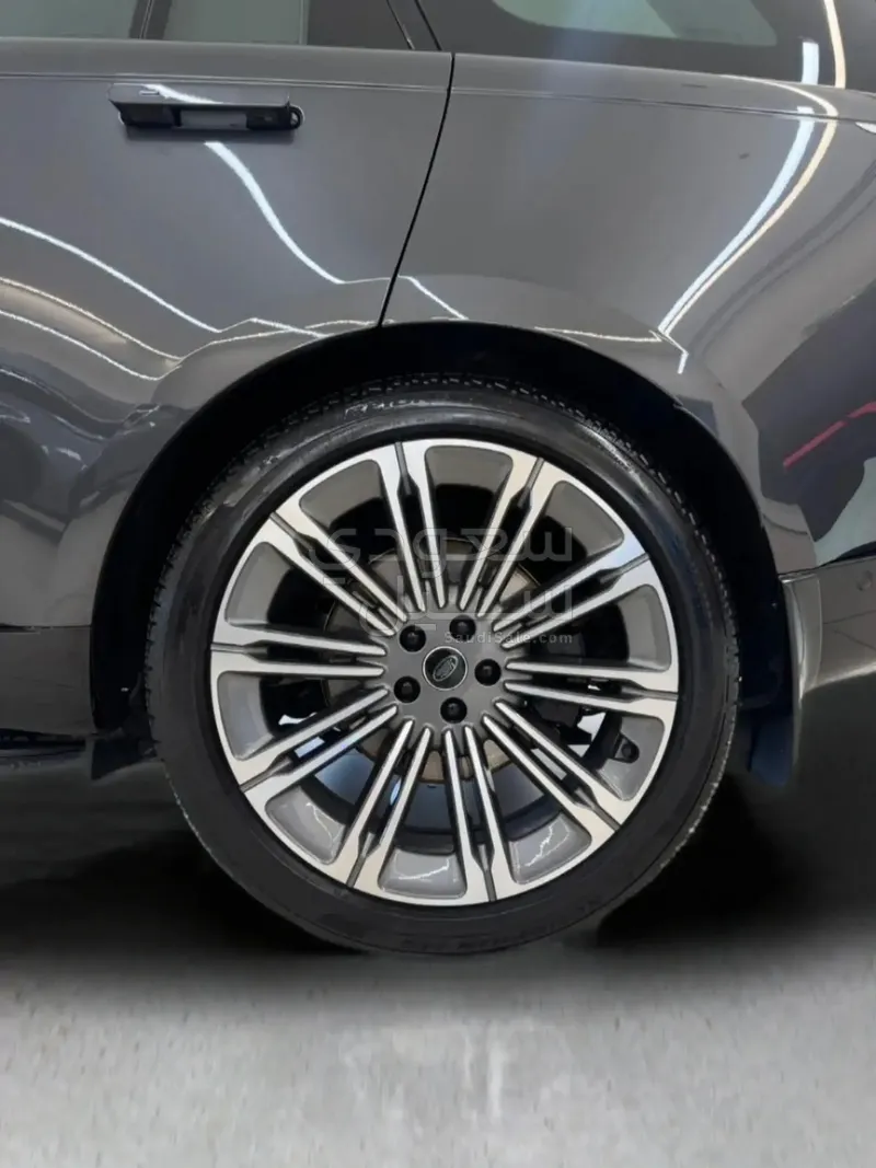 2024 لاند روفر رينج روفر اوتوبيوغرافي