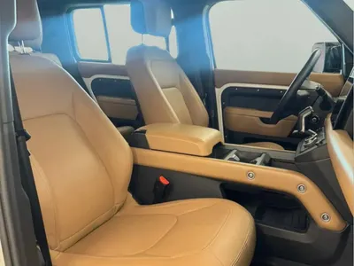 2025 لاند روفر ديفيندر اتش اس اي