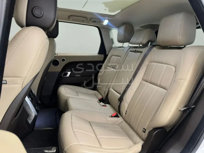 2022 لاند روفر رينج روفر سبورت اس اي