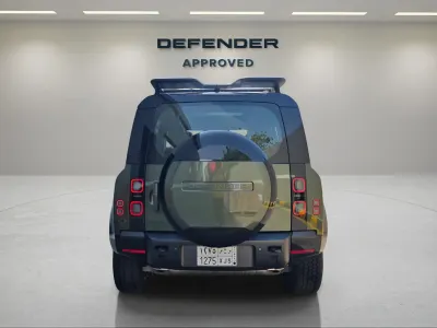 2026 لاند روفر ديفيندر اتش اس اي