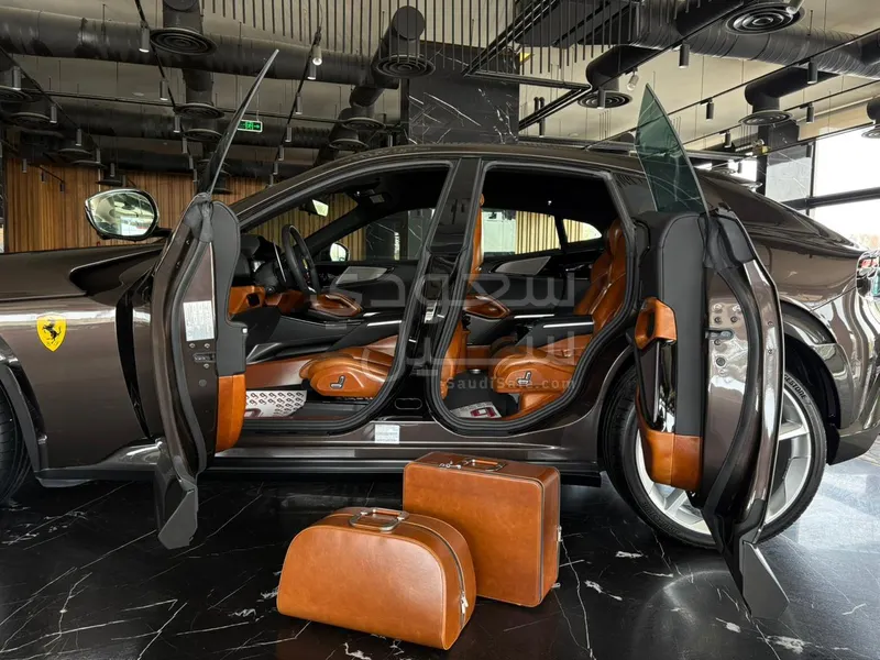 2025 فيراري بوروسانجوي