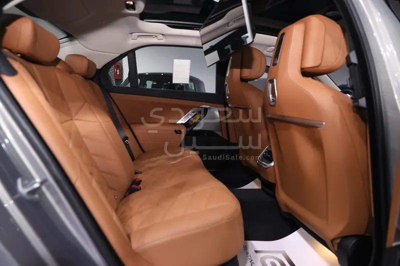 2026 بي ام دبليو الفئة السابعة 735أي