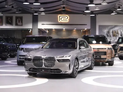 2026 بي ام دبليو الفئة السابعة 735أي