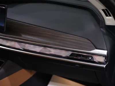 2026 بي ام دبليو الفئة السابعة 735أي