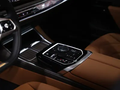 2026 بي ام دبليو الفئة السابعة 735أي