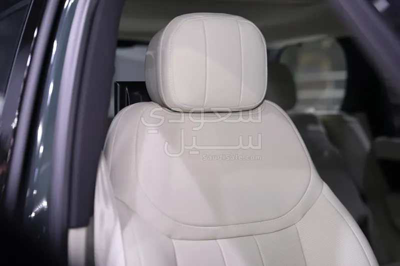 2026 لاند روفر رينج روفر اتش اس اي