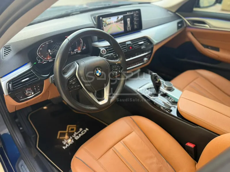 2022 بي ام دبليو الفئة الخامسة 520 أي