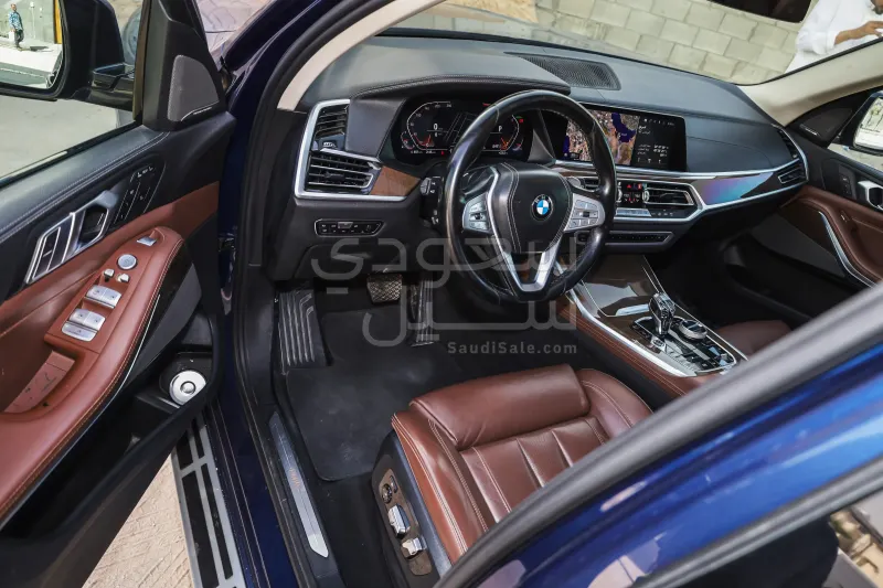 2020 بي ام دبليو الفئة اكس 7