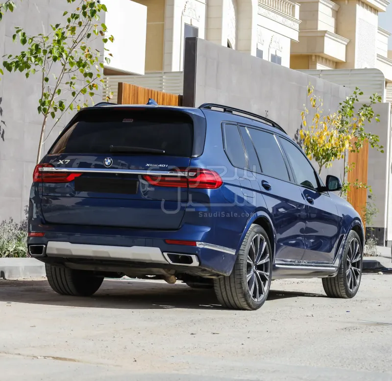 2020 بي ام دبليو الفئة اكس 7