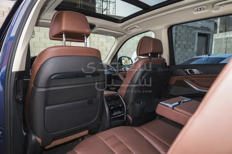 2020 بي ام دبليو الفئة اكس 7