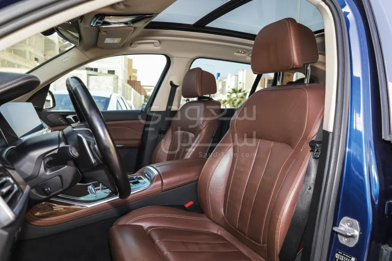 2020 بي ام دبليو الفئة اكس 7