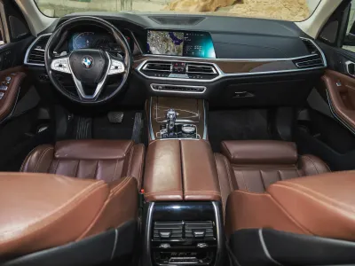 2020 بي ام دبليو الفئة اكس 7