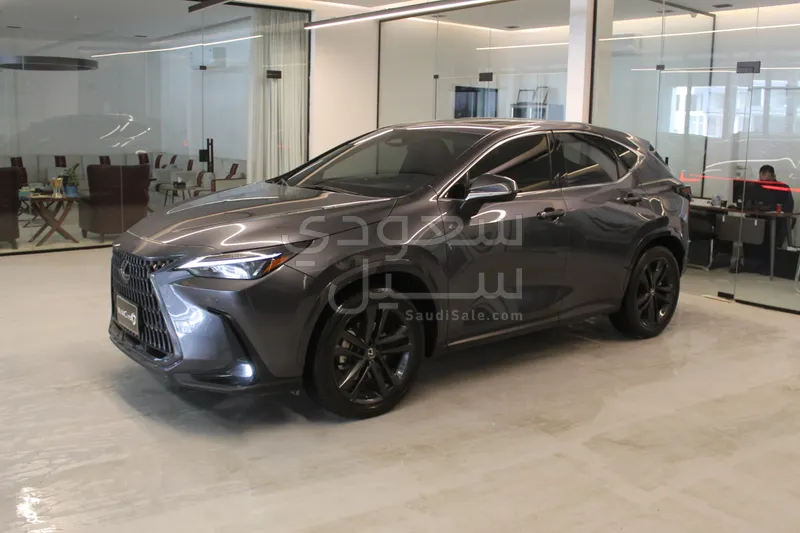 2023 لكزس إن إكس 350