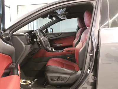 2023 لكزس إن إكس 350