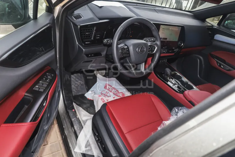 2026 لكزس إن إكس 350