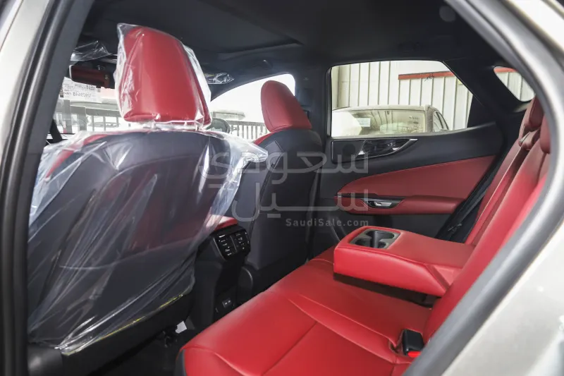 2026 لكزس إن إكس 350