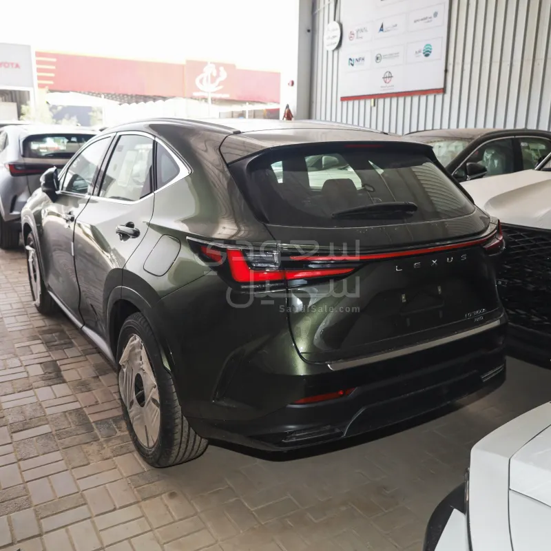 2026 لكزس إن إكس 350