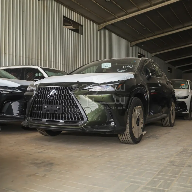 2026 لكزس إن إكس 350