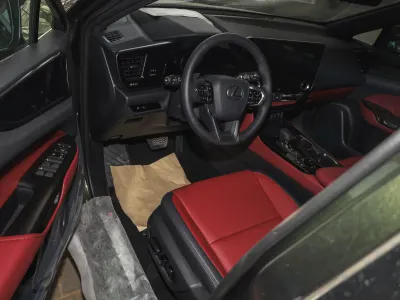 2026 لكزس إن إكس 350