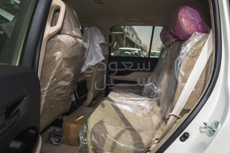 2026 تويوتا لاند كروزر جي اكس ار 3