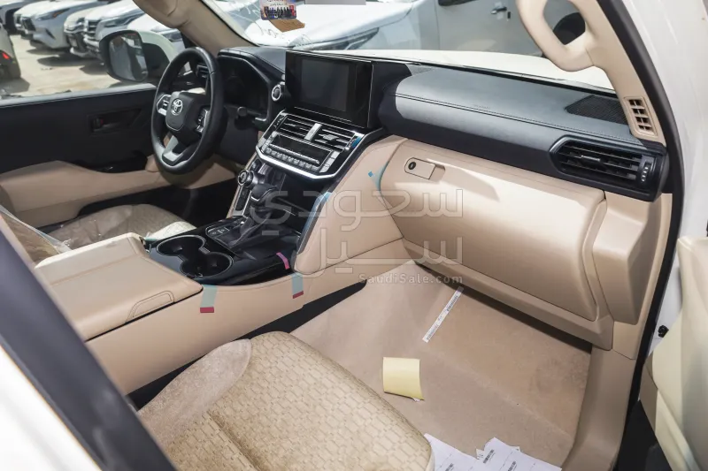 2026 تويوتا لاند كروزر جي اكس ار 3