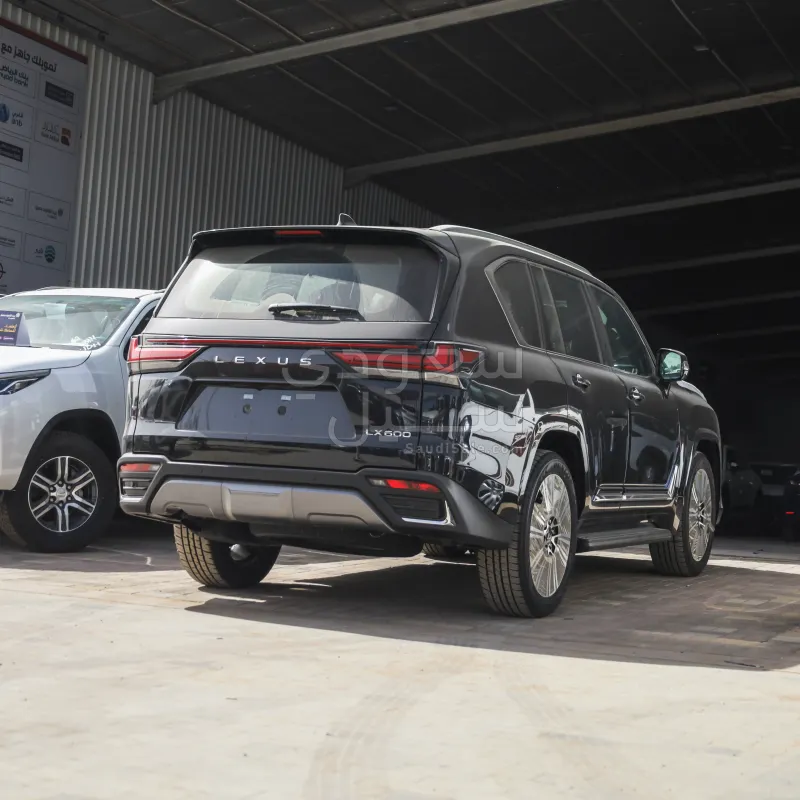 2026 لكزس إل إكس 600