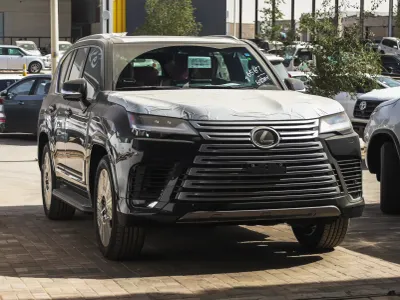 2026 لكزس إل إكس 600