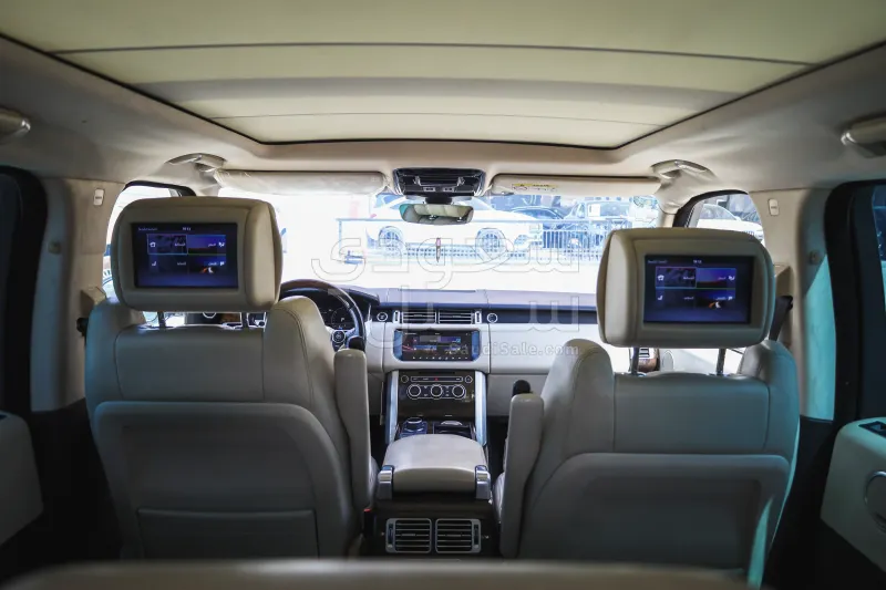 2017 لاند روفر رينج روفر فوج