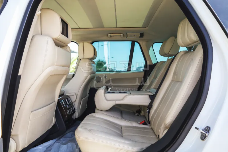 2017 لاند روفر رينج روفر فوج